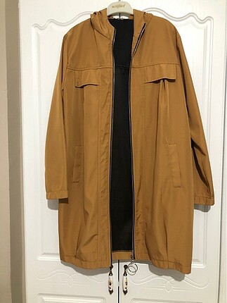 Trench kot