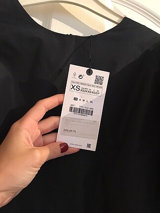 xs Beden siyah Renk Zara Üst