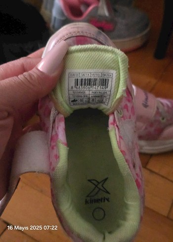 Kız Çocuk Pembe Kalpli Spor Ayakkabı - Görsel 5