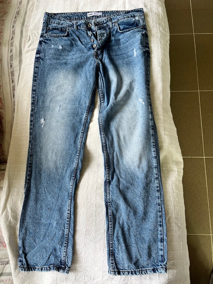 Mavi Yıkamalı Rahat Kesim Denim Jean — görsel 2/3