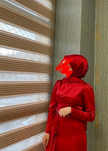 Tesettür saten abiye - Görsel 2