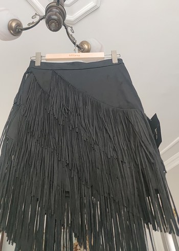 Püsküllü Siyah Süet Etek - Görsel 3