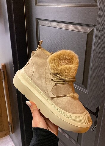 Ugg bot