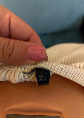 l Beden Uzun Kollu Beyaz Mini Triko Kazak