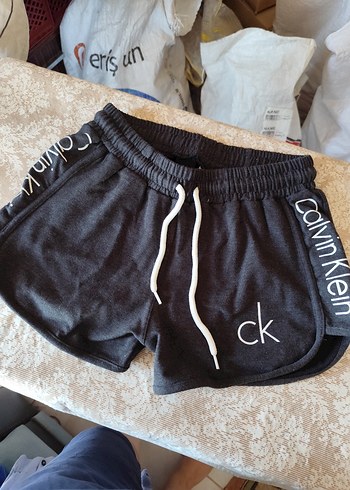 Gri Pamuklu Loose Fit Mini Şort