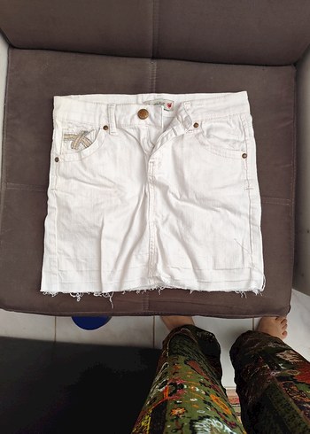 Beyaz Düğmeli Kadın Mini Kot Etek