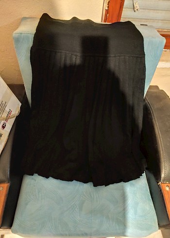 Siyah Piliseli triko Midi Etek - Görsel 3