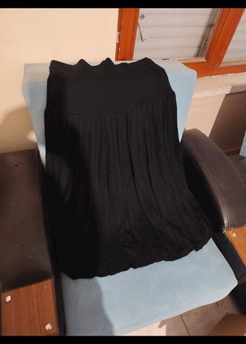 Siyah Piliseli triko Midi Etek - Görsel 5