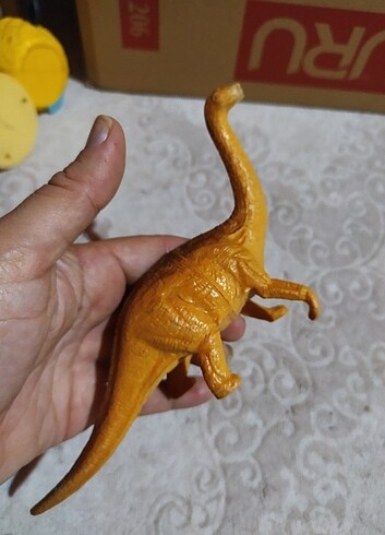 Dinozor