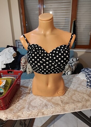Bikini üstü