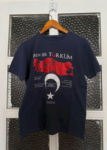 Erkek Lacivert Baskılı Tişört