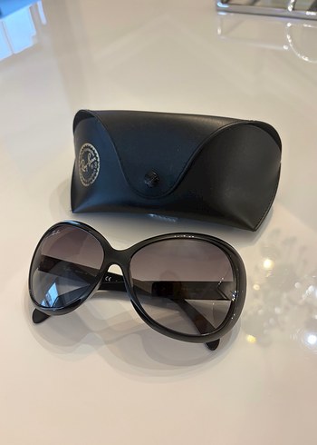 Ray Ban