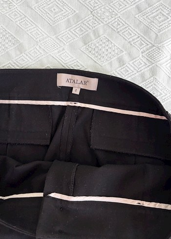 Atalar Kemerli Siyah Kumaş Kadın Pantolon - Görsel 4