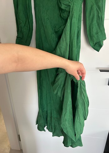 Uzun Yeşil Elbise - Görsel 4