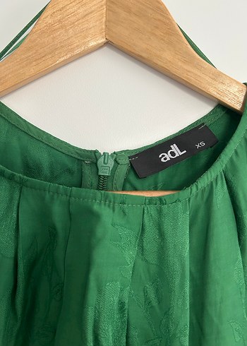 Uzun Yeşil Elbise - Görsel 2