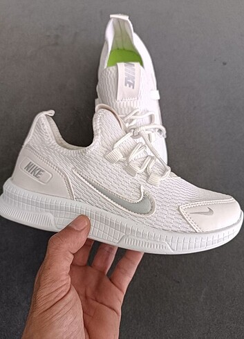 Nike Spor Ayakkabı