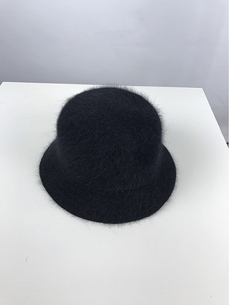 Tüylü Şapka