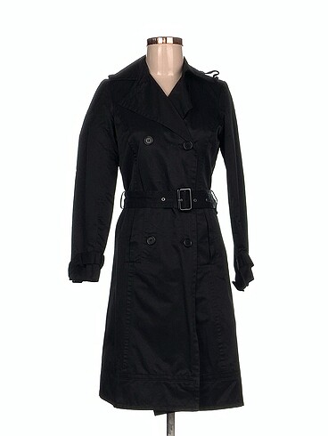 Zara Trenchcoat %70 İndirimli.