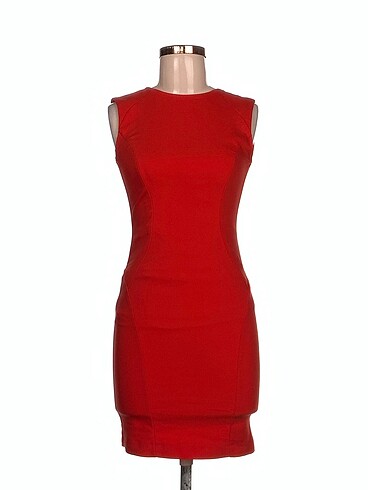 Zara Kısa Elbise %70 İndirimli.