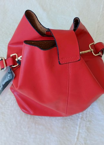 Klasik Kırmızı Deri Tokalı Kadın Çanta - Görsel 5