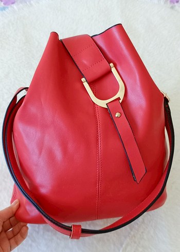 Klasik Kırmızı Deri Tokalı Kadın Çanta - Görsel 2