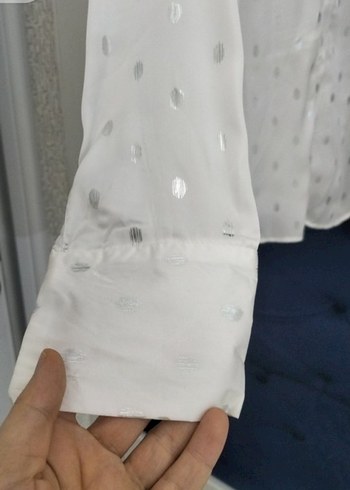 Düğmeli Beyaz Uzun Kollu Kadın Gömlek - Görsel 2