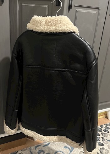 Bershka Siyah Deri Kürklü Kadın Ceket