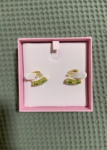 Beden Swarovski küpe