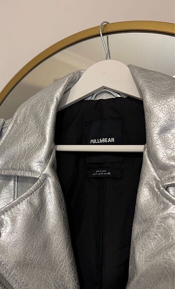 Pull and Bear Pull bear gümüş deri ceket