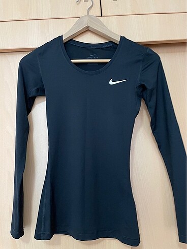 Nike spor üst