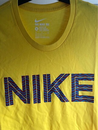 xl Beden sarı Renk Nike tişört