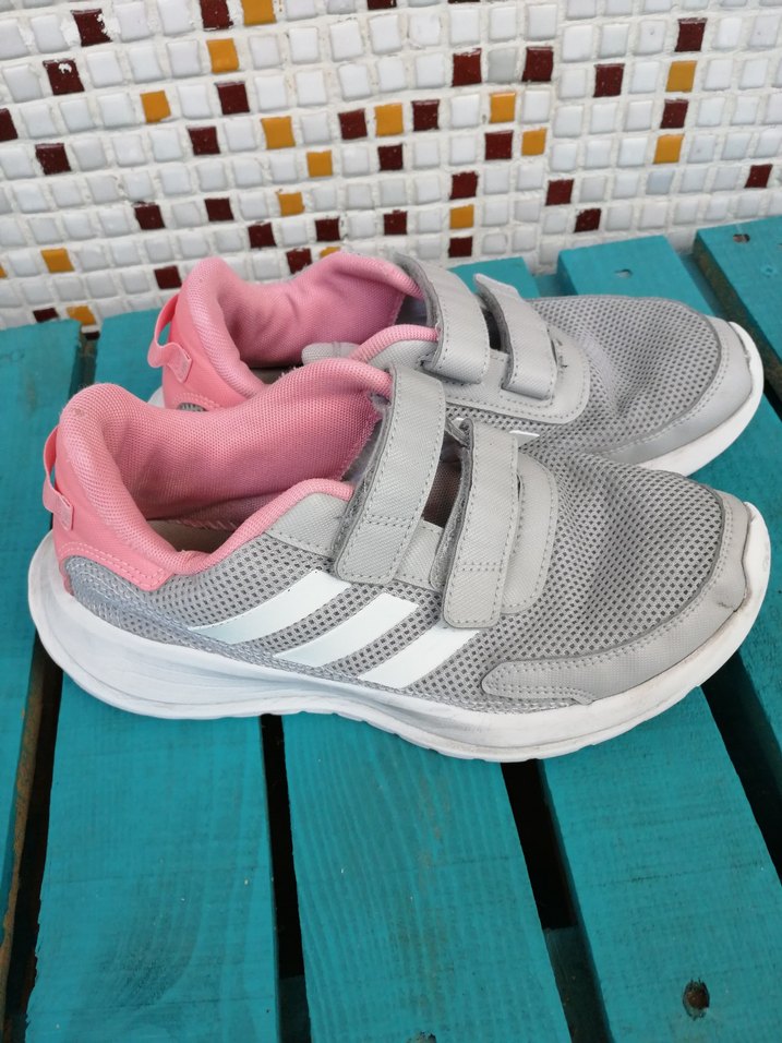 Kız Çocuk Gri-Pembe adidas Spor Ayakkabı - Görsel 2