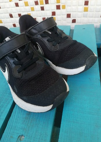 28.5 Nike Siyah Erkek Çocuk Spor Ayakkabı - Görsel 2