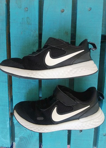 28.5 Nike Siyah Erkek Çocuk Spor Ayakkabı - Görsel 4