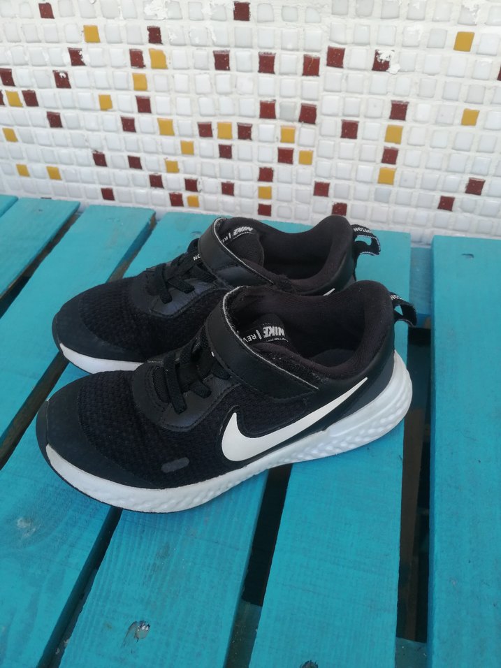 28.5 Nike Siyah Erkek Çocuk Spor Ayakkabı - Görsel 3