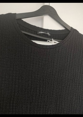 Siyah Kolsuz Tişört - Görsel 4