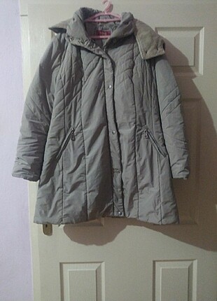 44 Beden Bej rengi mont