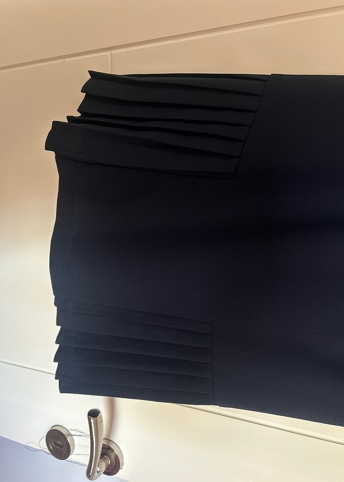 Koton sıfır kol pileli elbise - Görsel 4