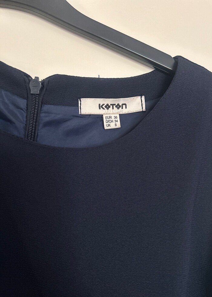 Koton sıfır kol pileli elbise - Görsel 3