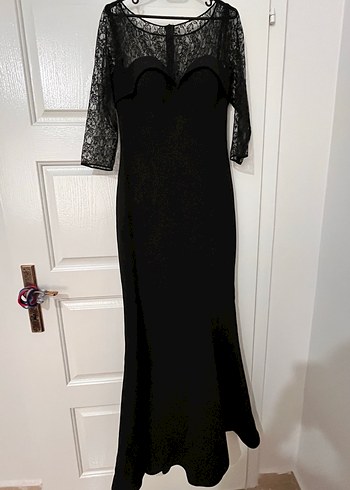 Dantel Detaylı Siyah Uzun Abiye Elbise - Görsel 3