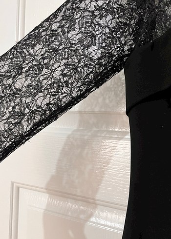 Dantel Detaylı Siyah Uzun Abiye Elbise - Görsel 5