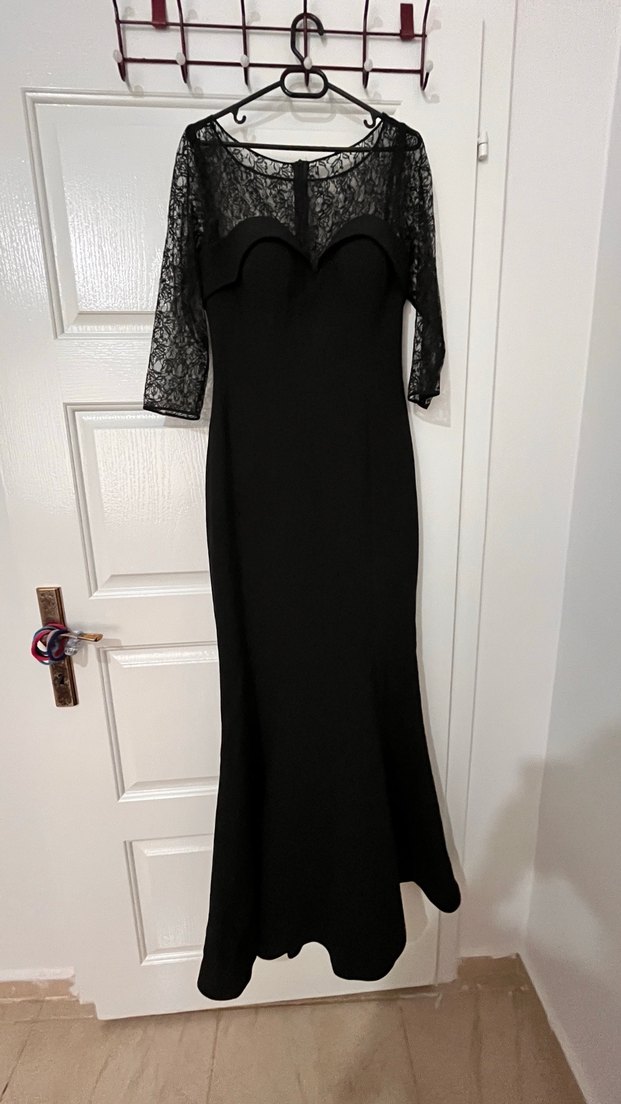 Dantel Detaylı Siyah Uzun Abiye Elbise - Görsel 3
