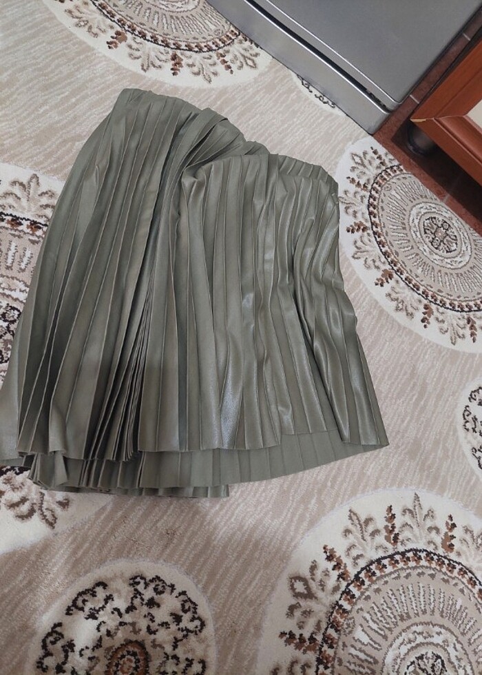 Nane yeşili piliseli etek etiketli - Görsel 2