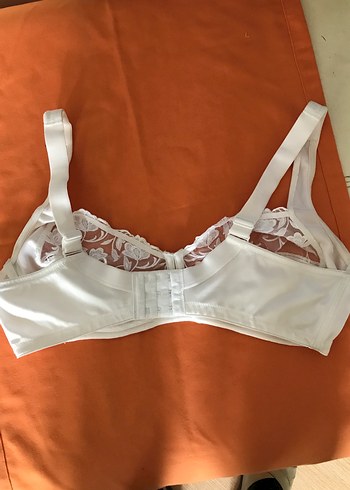 Beyaz Nakışlı Sütyen 90 - Görsel 4