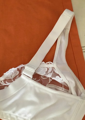 Beyaz Nakışlı Sütyen 90 - Görsel 7