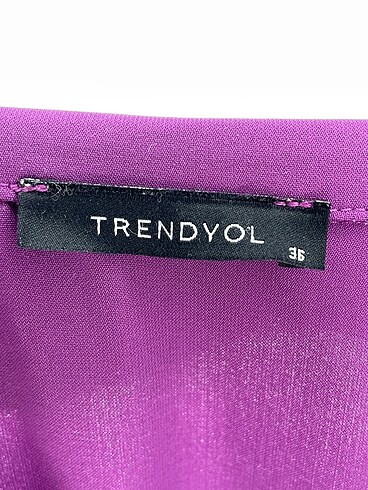 36 Beden çeşitli Renk Trendyol & Milla Gömlek %70 İndirimli.