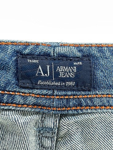 27 Beden çeşitli Renk Armani Jeans Jean / Kot %70 İndirimli.