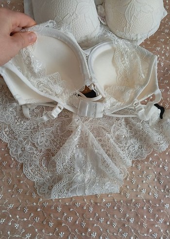 Beyaz Dantel Detaylı Bohem Sütyen75 bedeb - Görsel 2