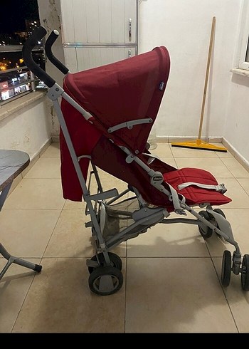 Kırmızı Bebek Arabası Gri Detaylı - Görsel 2