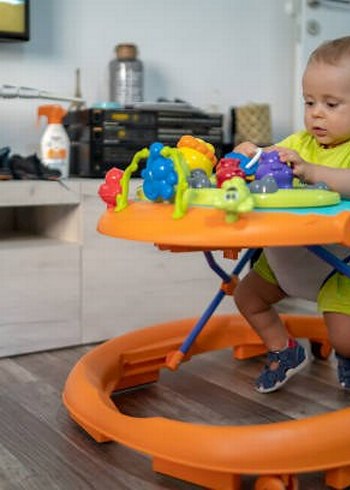 Renkli Bebek Yürüteci